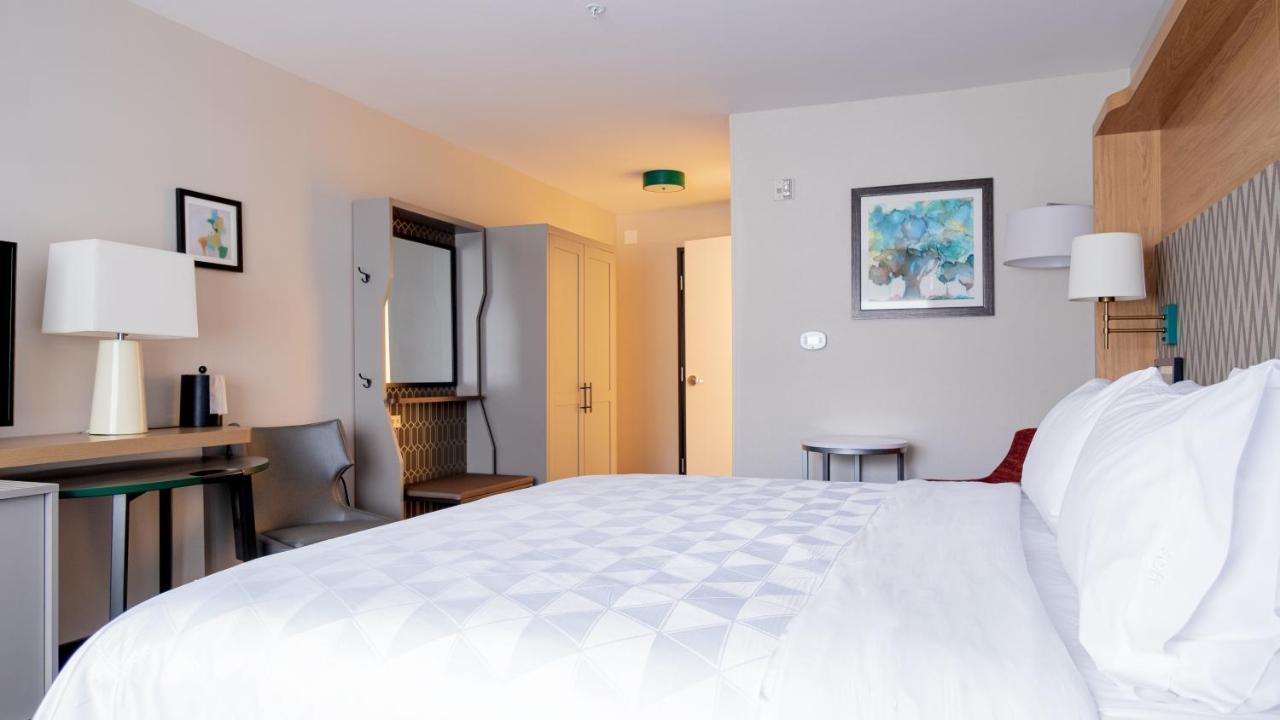 Holiday Inn & Suites Philadelphia W - Drexel Hill By Ihg Екстер'єр фото