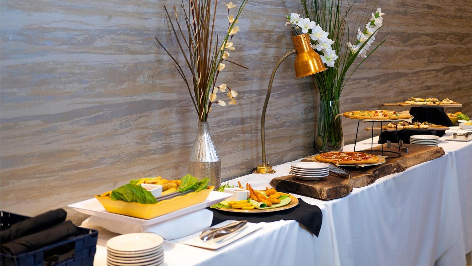 Holiday Inn & Suites Philadelphia W - Drexel Hill By Ihg Екстер'єр фото