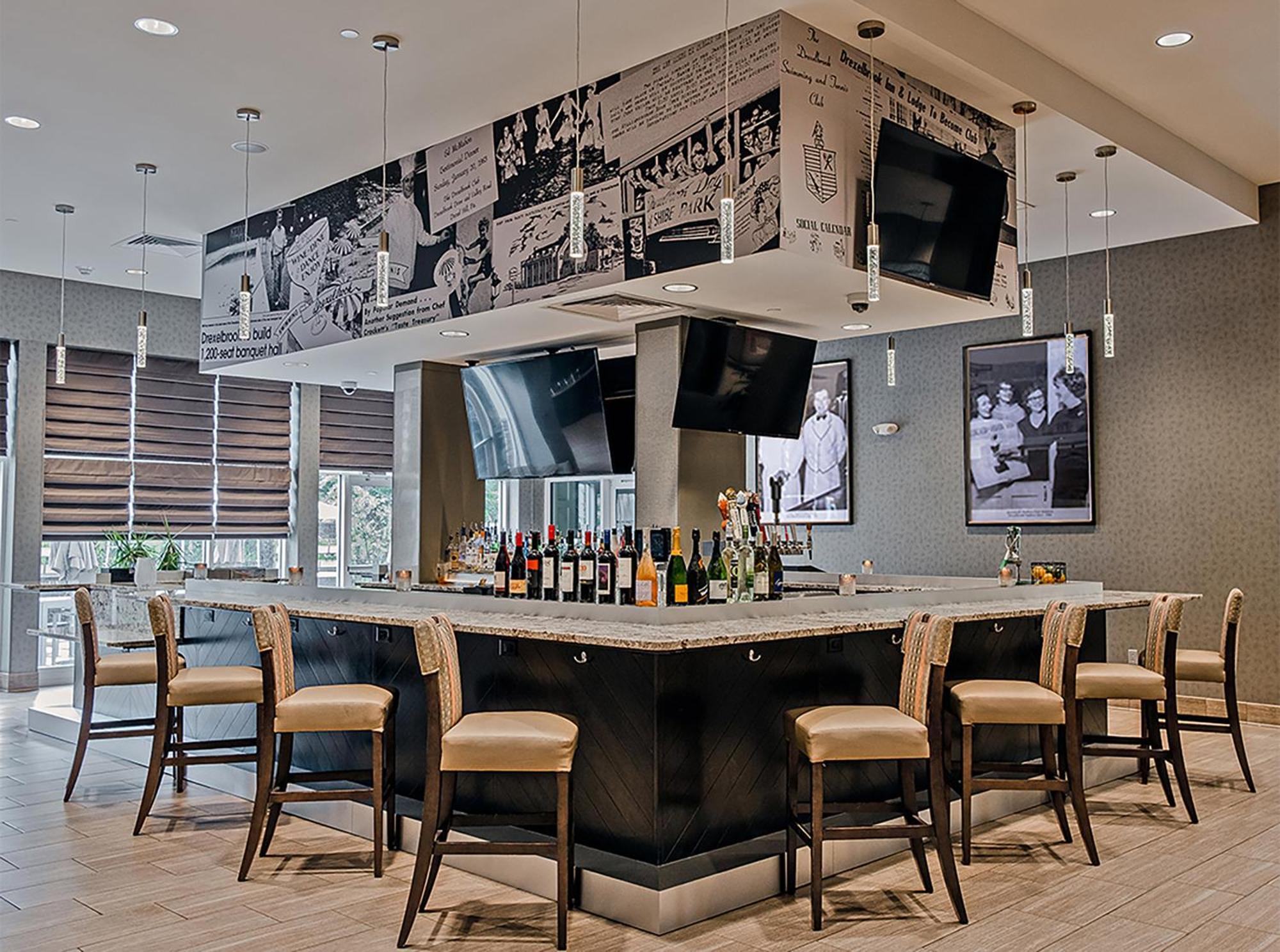 Holiday Inn & Suites Philadelphia W - Drexel Hill By Ihg Екстер'єр фото