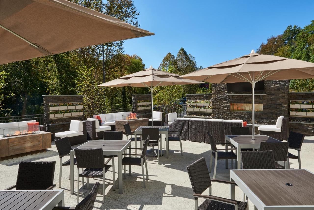 Holiday Inn & Suites Philadelphia W - Drexel Hill By Ihg Екстер'єр фото